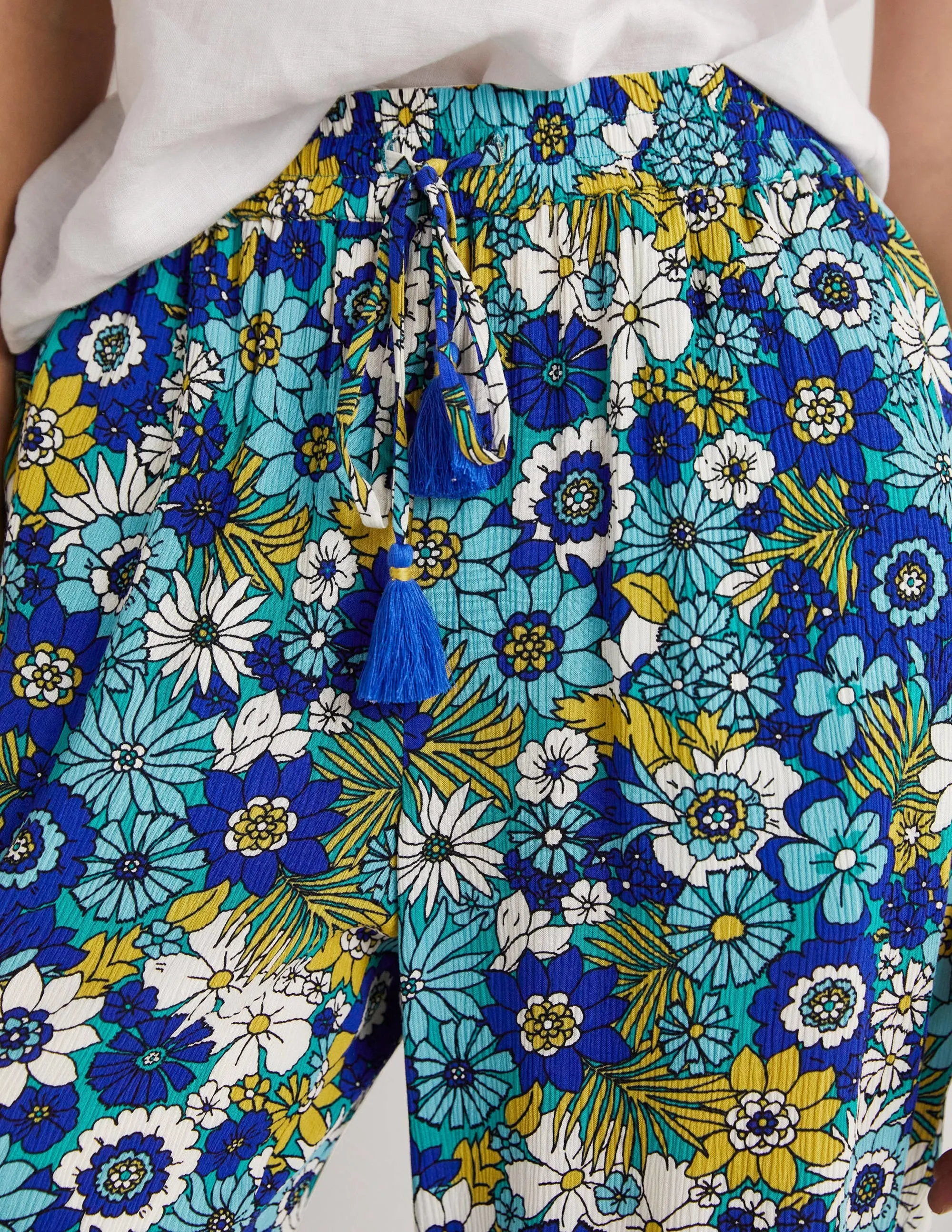 Crinkle Tapered Trousers-Emerald, Bloom Garden