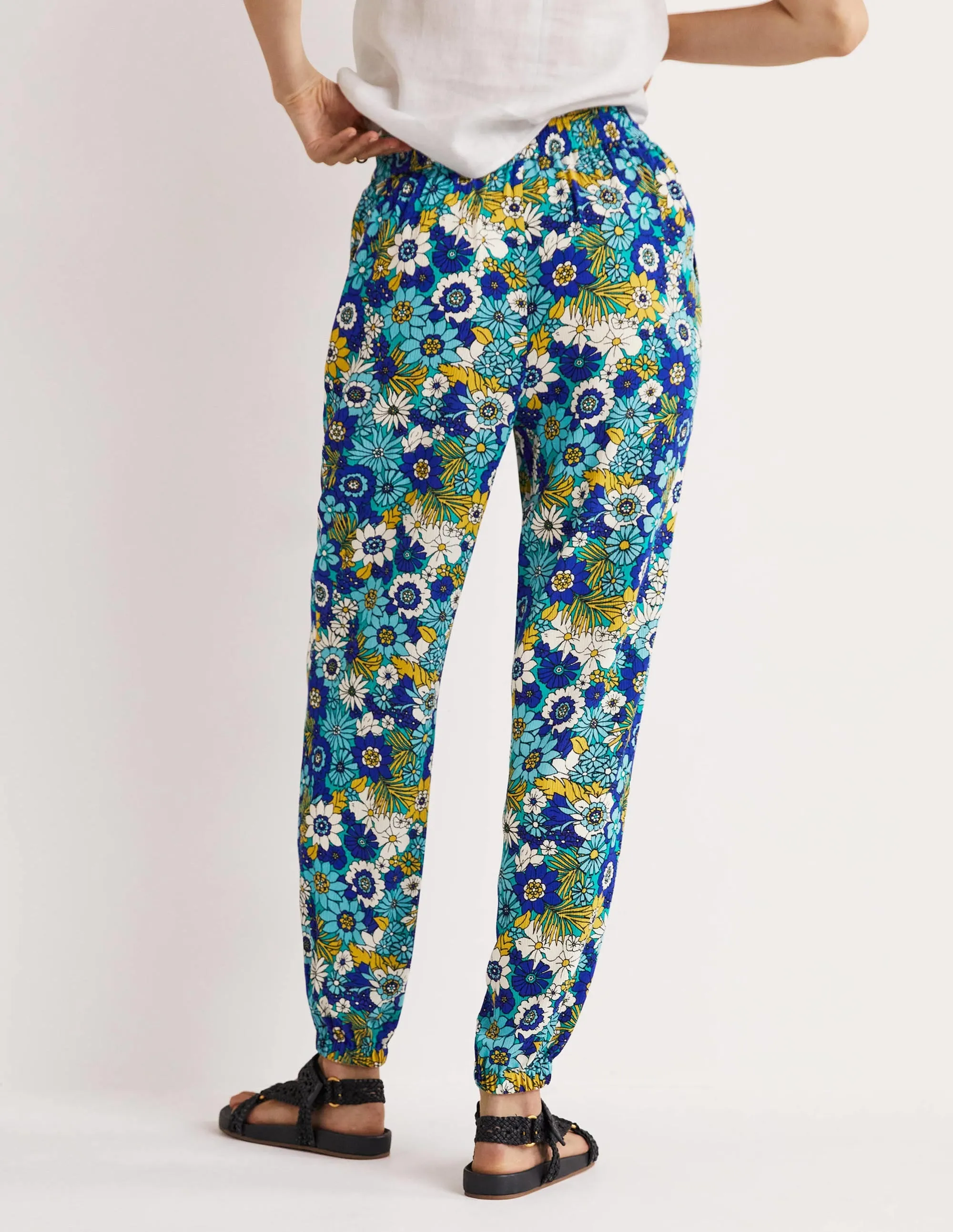 Crinkle Tapered Trousers-Emerald, Bloom Garden