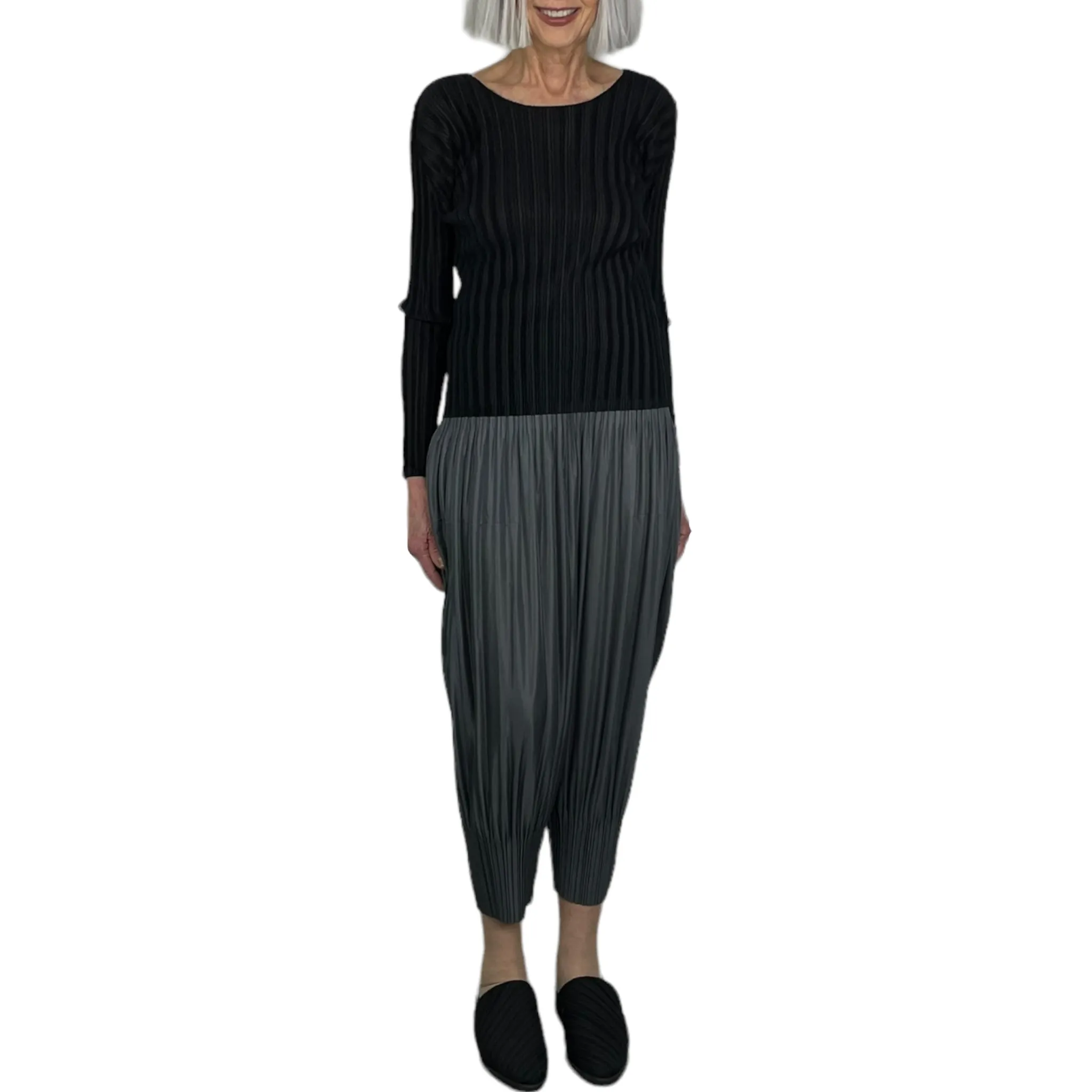 RIB PLEATS BASICS CREWNECK TOP